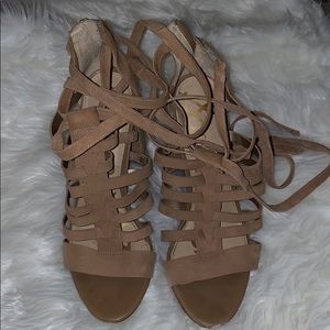 Sam Edelman Yarina block high strapping heel